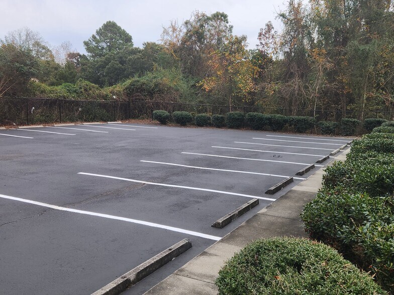 More Photos Of 2704 Highmarket St, Georgetown Freestanding For Sale