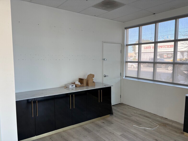 More Photos Of 9972 Westminster Ave, Garden Grove Freestanding For Lease