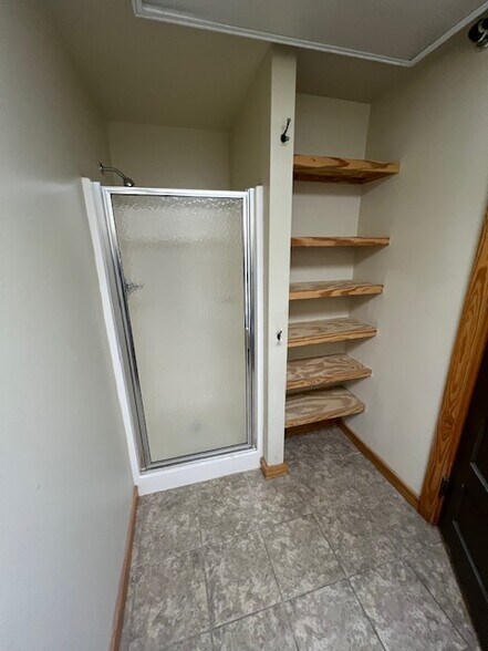 More Photos Of 1104 Broadway, Columbus Storefront For Lease