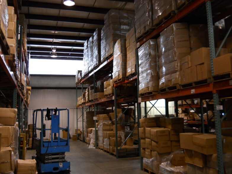 More Photos Of 2030 Summer St, Hammond Warehouse For Sale