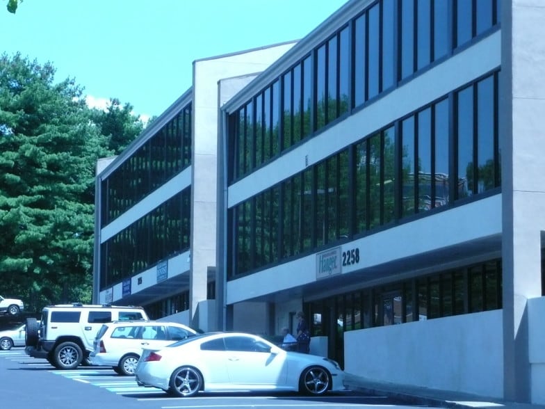 More Photos Of 2260 Northlake Pky, Tucker Unknown For Lease