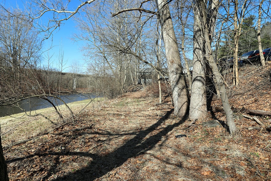 More Photos Of 4587 State Route 17b, Callicoon Auto Dealership For Sale