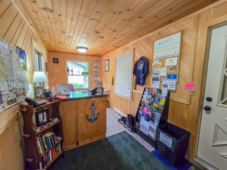 More Photos Of 16878 County Road 505, Newberry Hotel For Sale
