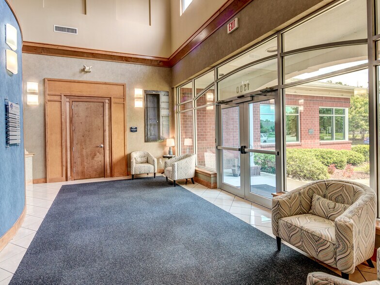 More Photos Of 1500-1540 Breezeport Way, Suffolk Unknown For Lease