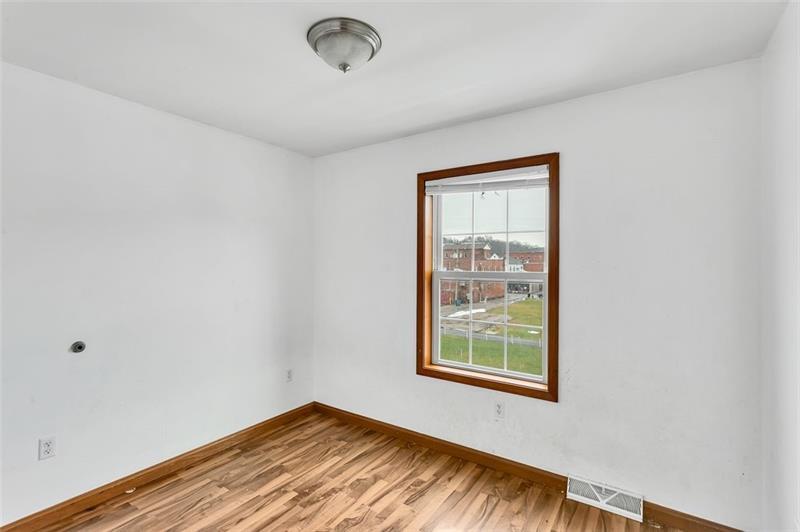 More Photos Of 457 2nd St, California Apartments For Sale