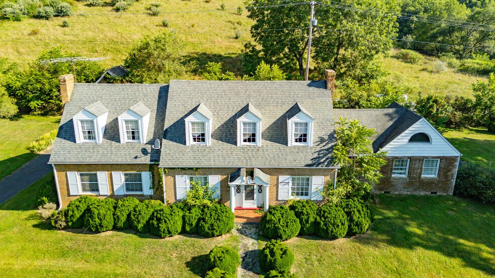 More Photos Of 2484 E Lee Hwy, Wytheville Land For Sale