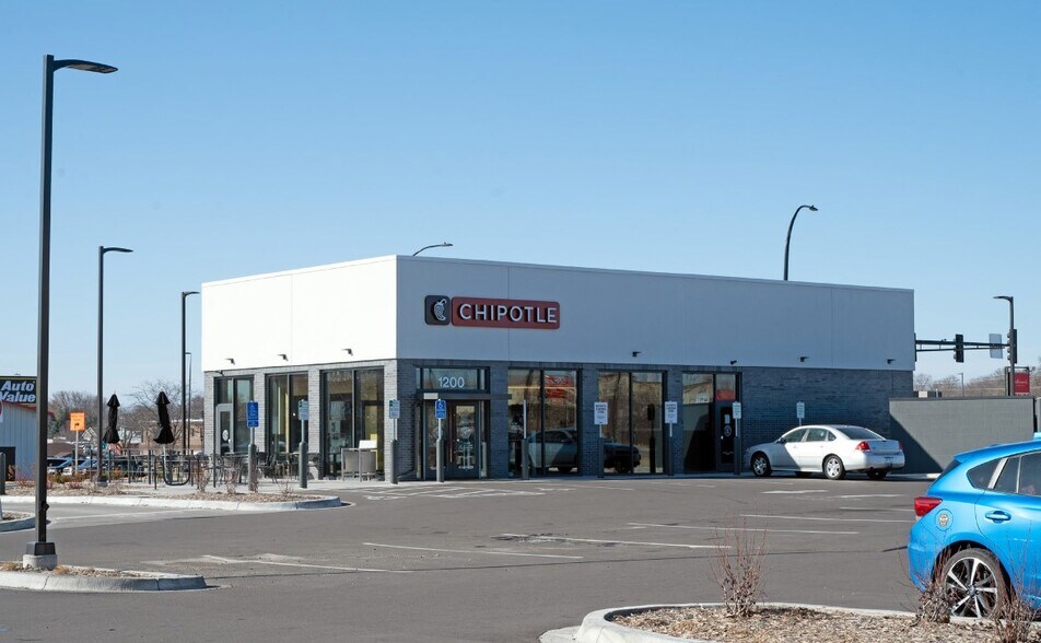 Primary Photo Of 1200 MN-25, Buffalo General Retail For Sale