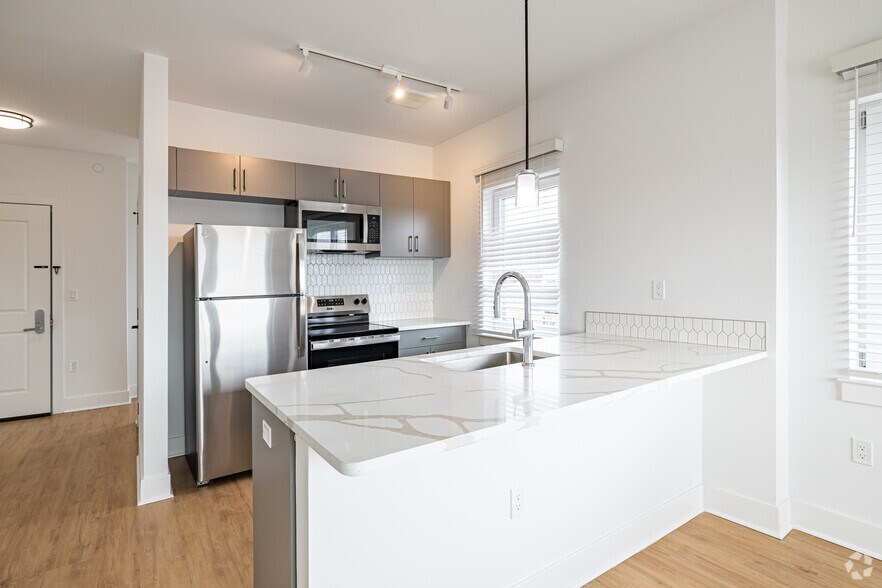 More Photos Of 1 E Main St, Bound Brook Apartments For Lease