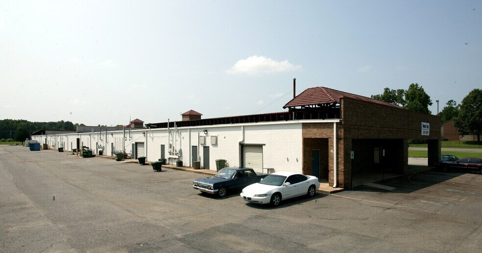 More Photos Of 2794-2838 Coleman Rd, Memphis Unknown For Lease