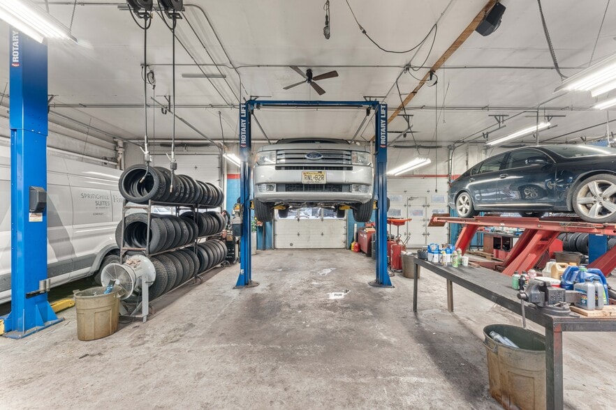 More Photos Of 141 Lincoln Blvd, Middlesex Auto Repair For Sale