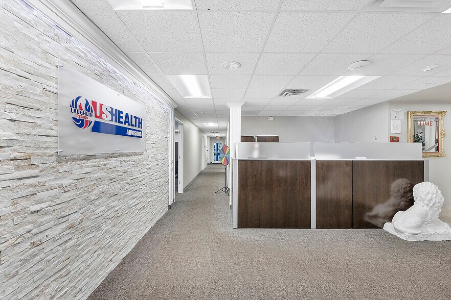 More Photos Of 5300 N Federal Hwy, Fort Lauderdale Office For Sale