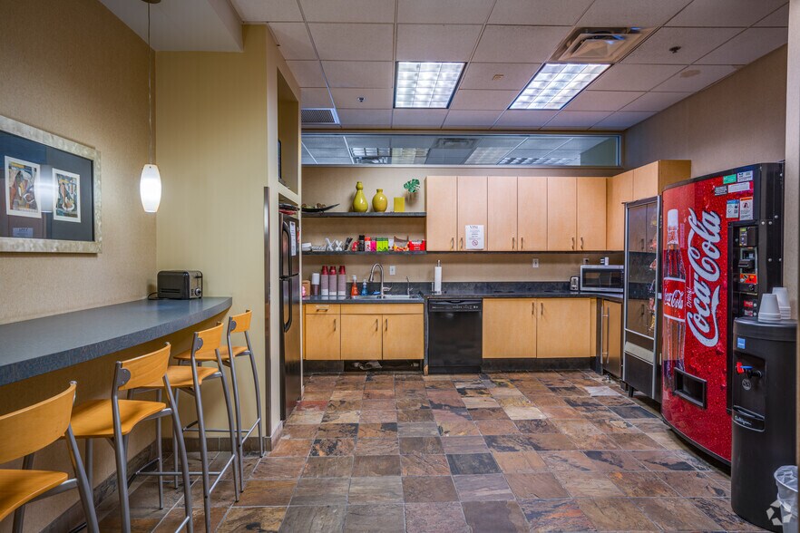 More Photos Of 10429 S 51st St, Phoenix Office For Lease