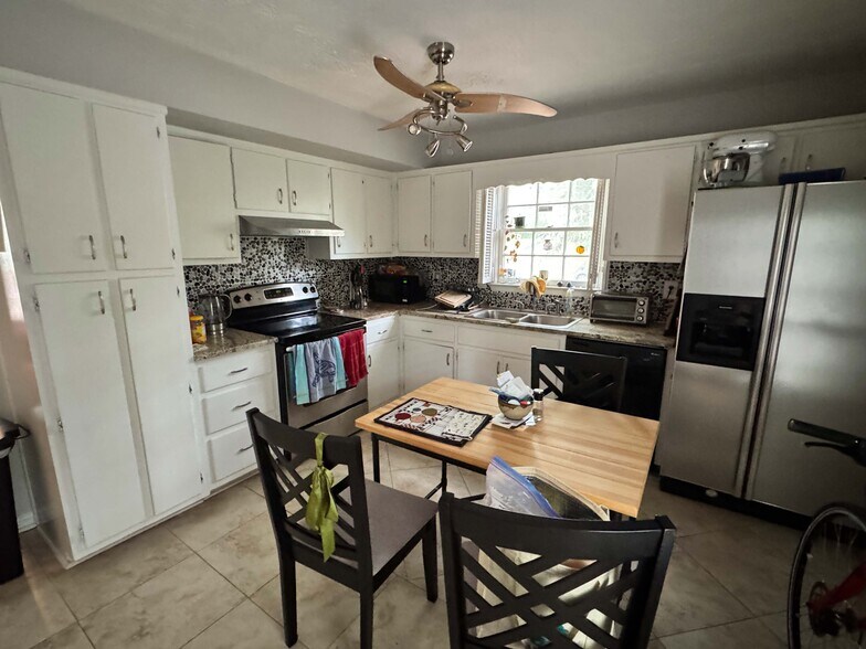More Photos Of 627 Delmar Ave SE, Atlanta Multifamily For Sale