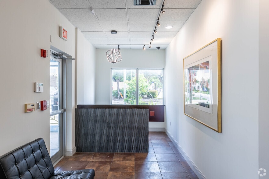 More Photos Of 101 SE 2nd Ave, Delray Beach Restaurant For Lease