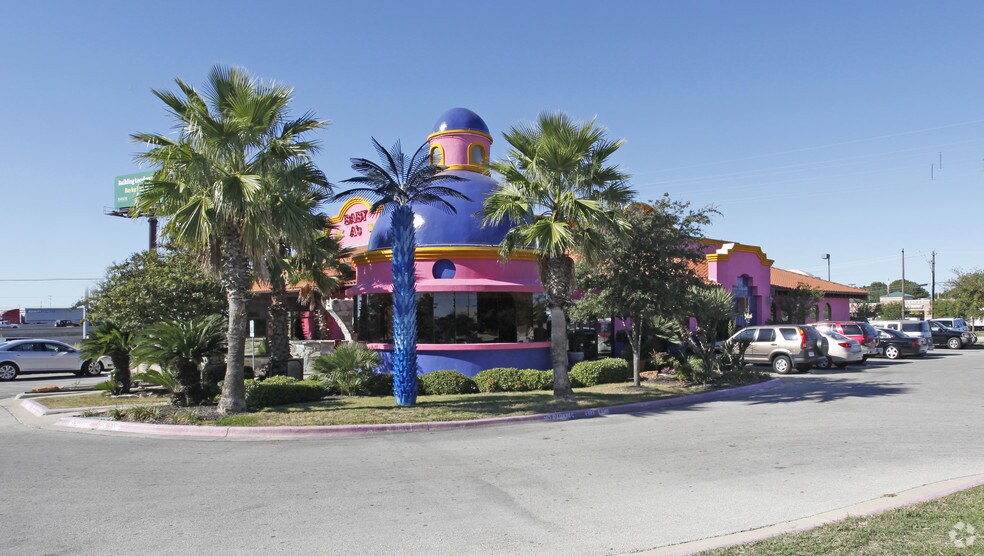 More Photos Of 13609 N I-35, Austin Restaurant For Sale
