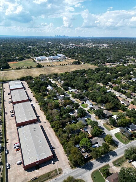 More Photos Of 3211 S Peachtree Rd, Balch Springs Warehouse For Lease