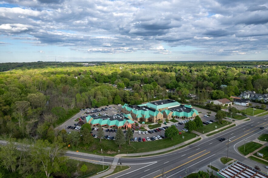 More Photos Of 7210 N Main St, Village of Clarkston Medical For Lease