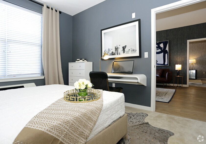 More Photos Of 56 Broad St, Bloomfield Apartments For Lease