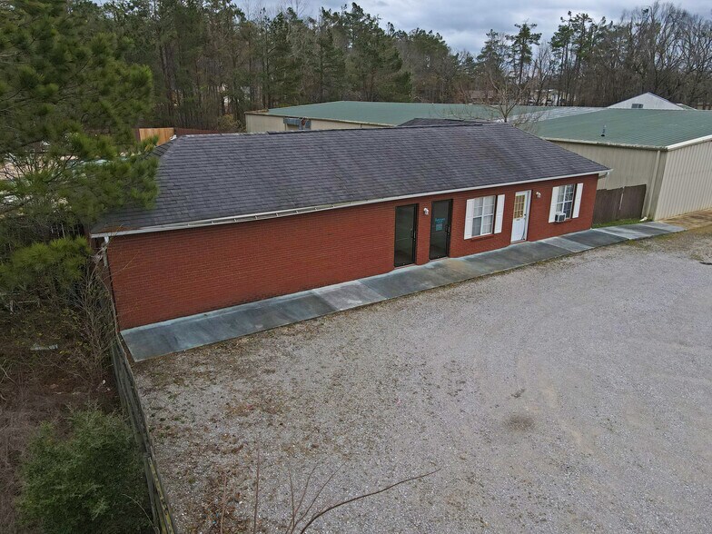 More Photos Of 3903 S Lamar Blvd, Oxford General Retail For Sale