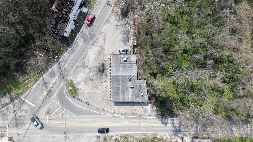 More Photos Of 301 W Main St, Saint Albans Convenience Store For Sale