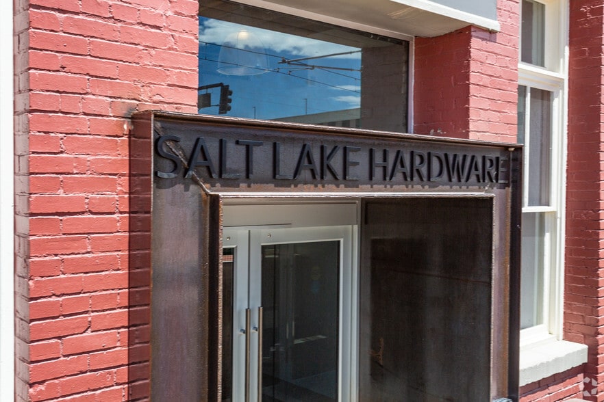 More Photos Of 101-155 N 400 W, Salt Lake City Office For Lease