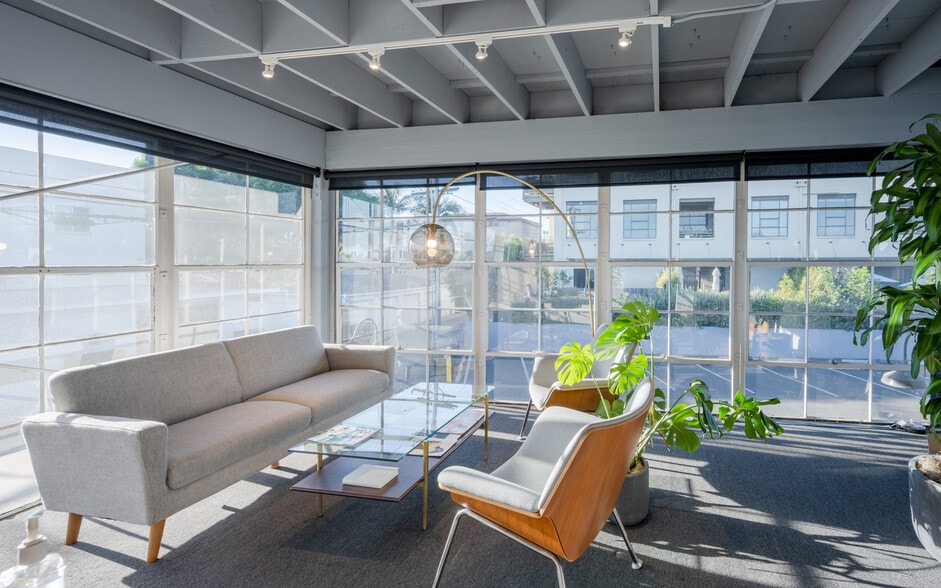More Photos Of 1560 12th St, Santa Monica Loft Creative Space For Sale