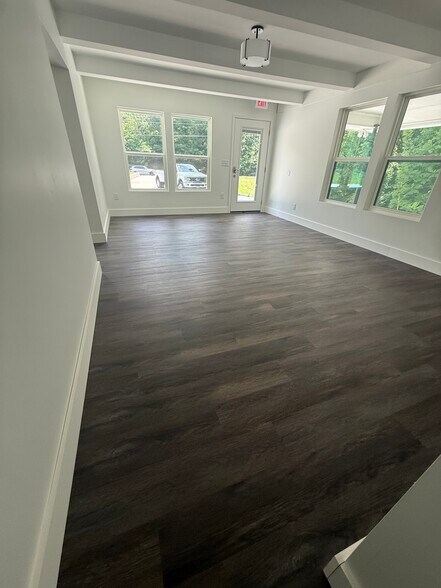 More Photos Of 2521 Reinhardt College Pky, Canton Office For Sale