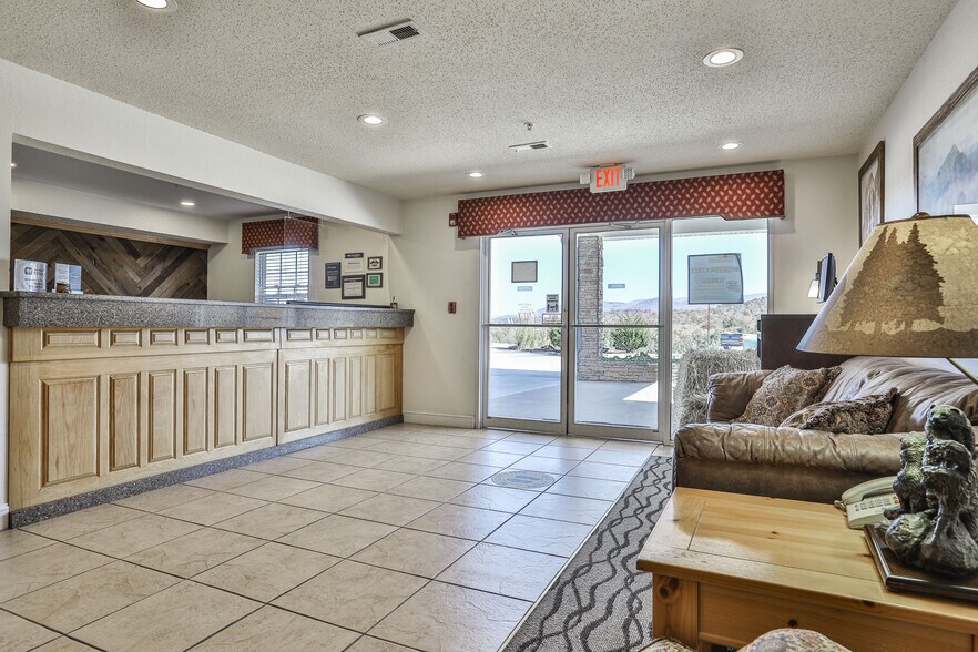 More Photos Of 43 Coosawatee Drive, East Ellijay Hotel For Sale