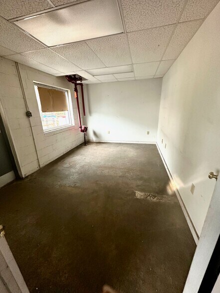 More Photos Of 315-329 E 2nd St, Boyertown Flex For Sale