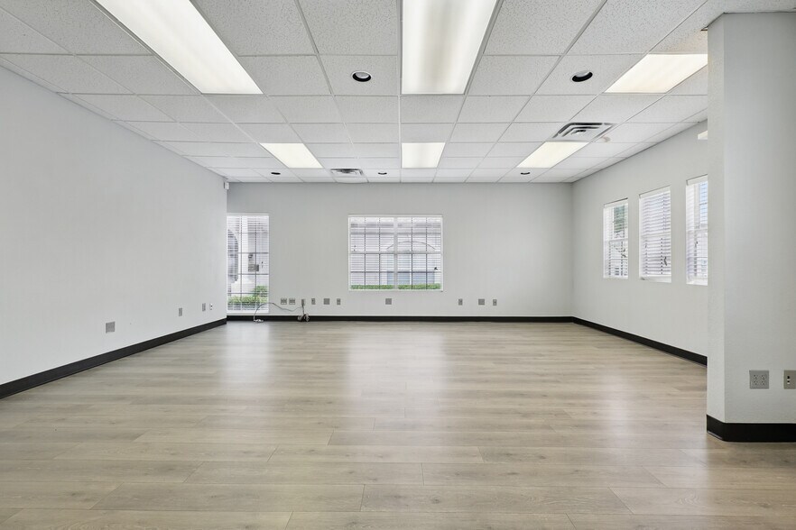 More Photos Of 5152 Village Creek Dr, Plano Office For Lease