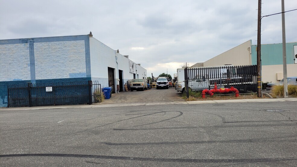 More Photos Of 159-161 N East End Ave, Pomona Industrial For Sale