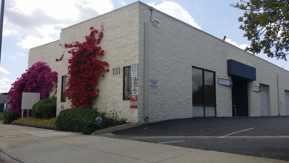 More Photos Of 131 N San Gabriel Blvd, Pasadena Warehouse For Lease