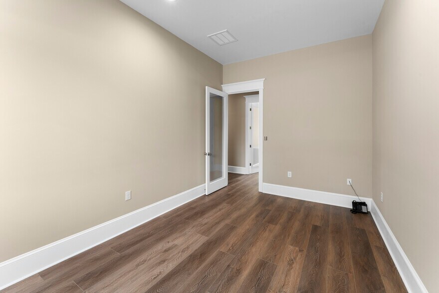 More Photos Of 710 Mall Blvd, Savannah Bank For Sale