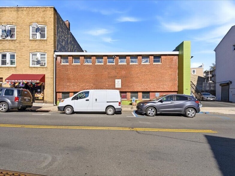 More Photos Of 228 N Washington St, Sleepy Hollow Village Lodge Meeting Hall For Sale