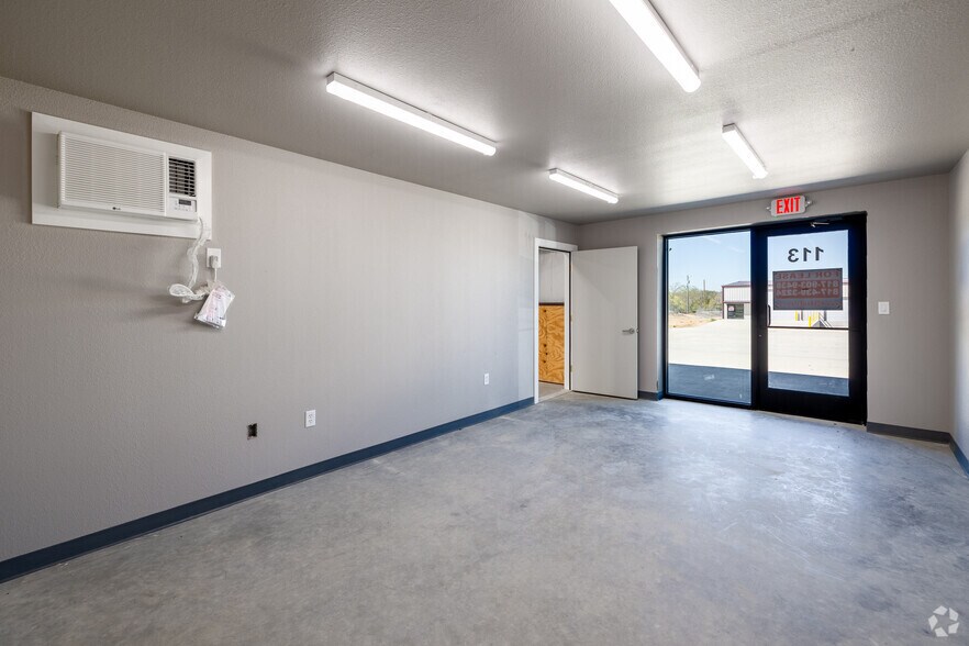 More Photos Of 4580 J D Mouser Pky, Alvarado Unknown For Lease