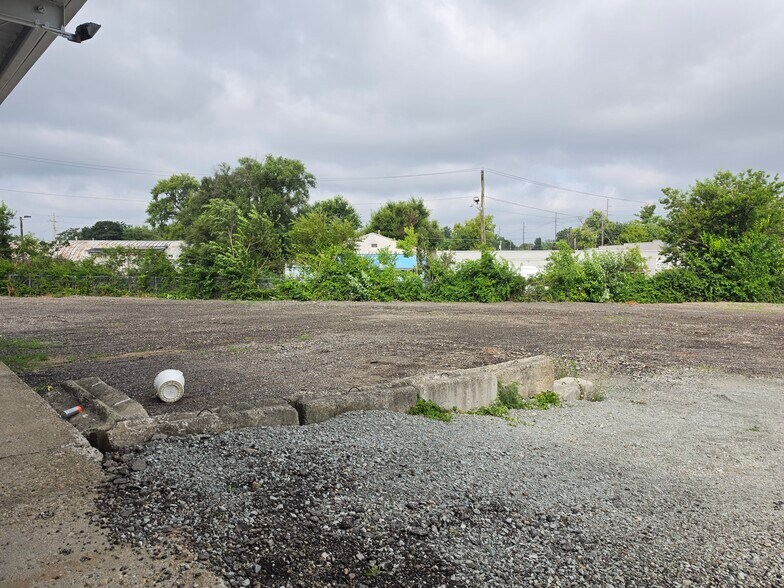 More Photos Of 1728 Churchman Ave, Indianapolis Warehouse For Lease