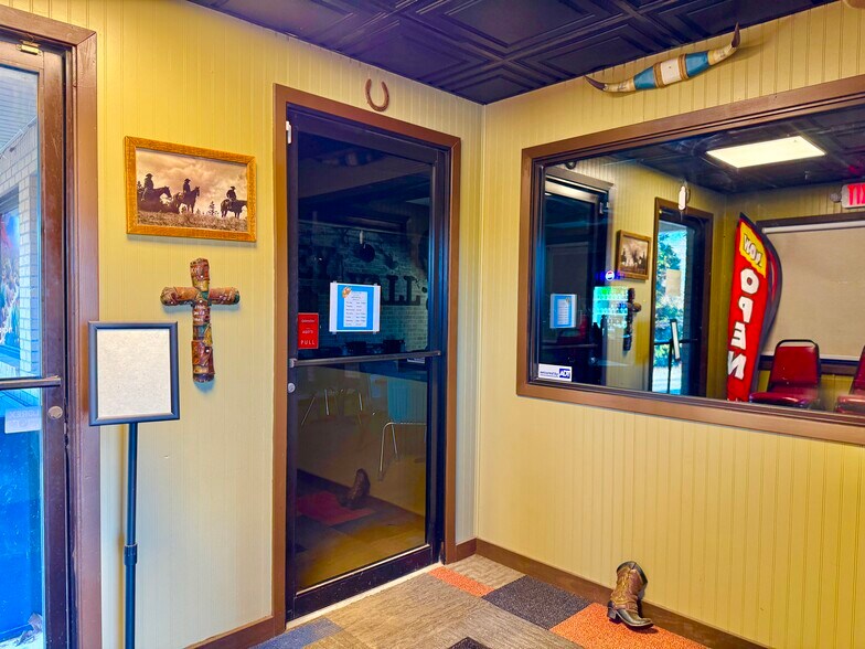 More Photos Of 52 Main St, Mount Pleasant General Retail For Sale