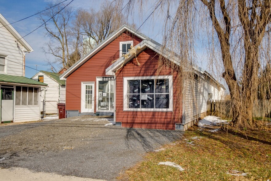 Primary Photo Of 54 W Baltimore St, Taneytown Storefront For Lease