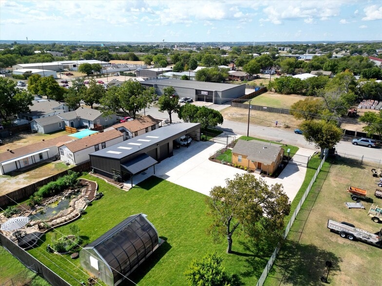 More Photos Of 3117 Marquita Dr, Fort Worth Industrial For Sale