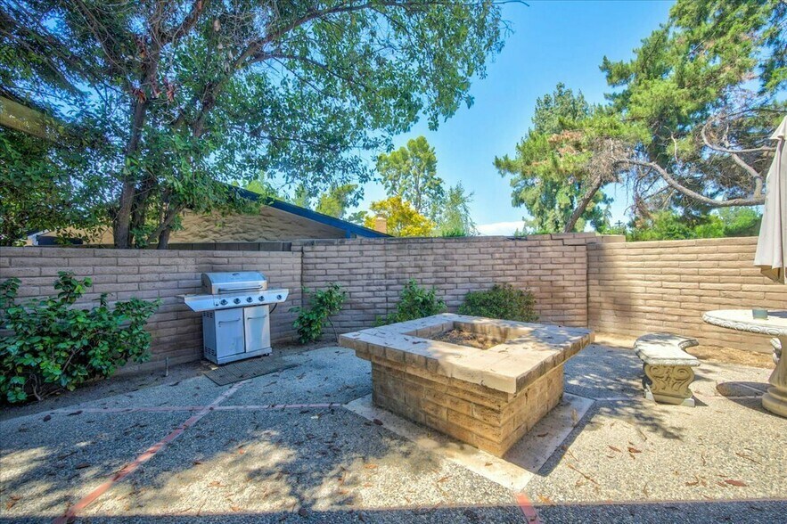 More Photos Of 2600 Shaw Ave, Fresno Office For Sale