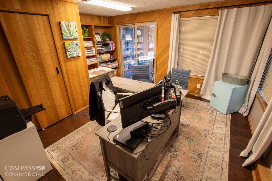 More Photos Of 1208 NE 4th St, Bend Office For Sale