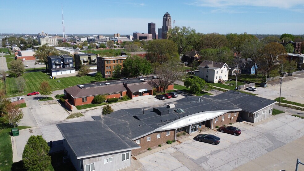 More Photos Of 945 19th St, Des Moines Medical For Sale