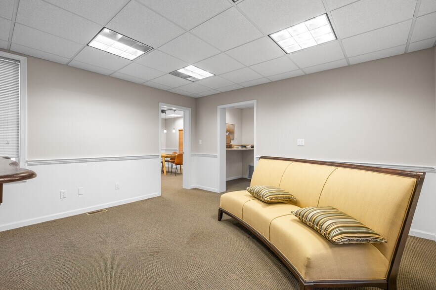 More Photos Of 217 N Washington St, Rome Office For Lease