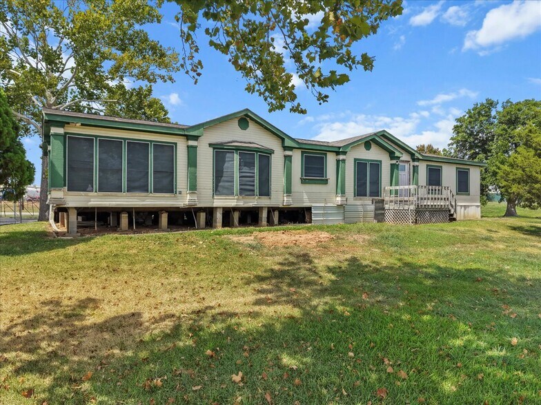 More Photos Of 704 W Shaw Ave, Pasadena Land For Sale