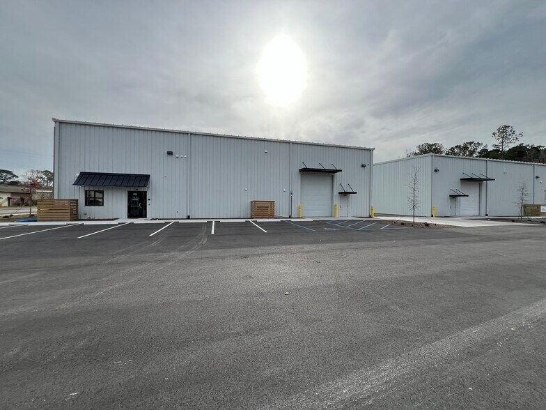 More Photos Of 7635 Southrail Road, North Charleston Industrial For Lease