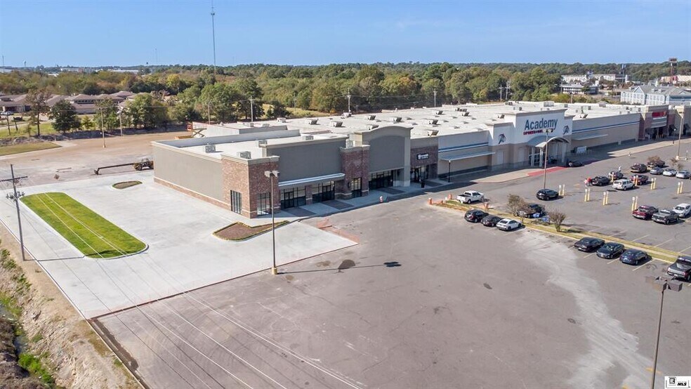 More Photos Of 103 Constitution dr, West Monroe Storefront For Lease