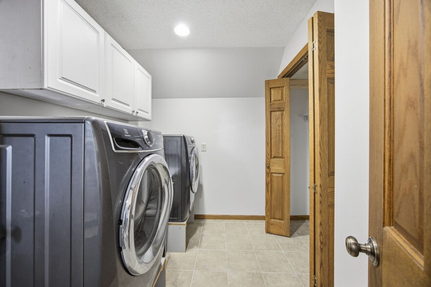More Photos Of 9765 261st Ave NW, Zimmerman Flex For Sale