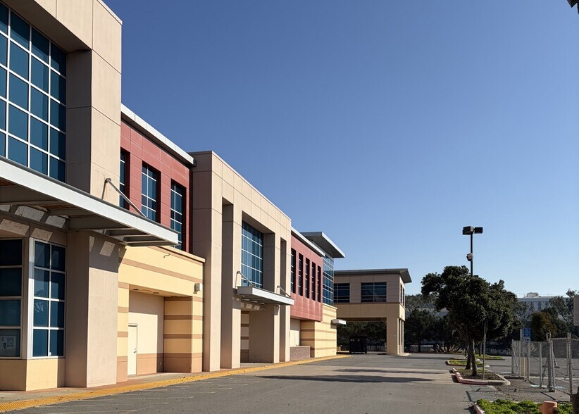 More Photos Of 720 Dubuque Ave, South San Francisco Warehouse For Lease