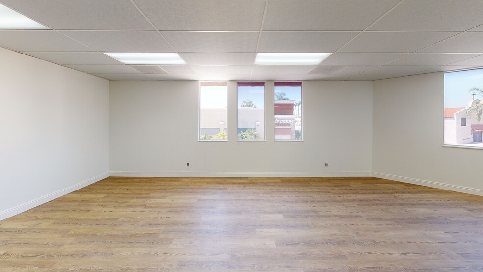 More Photos Of 3662 Katella Ave, Los Alamitos Medical For Lease