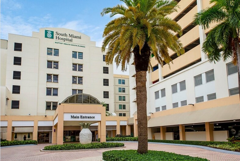 More Photos Of 9995 N Kendall Dr, Miami Office Residential For Lease